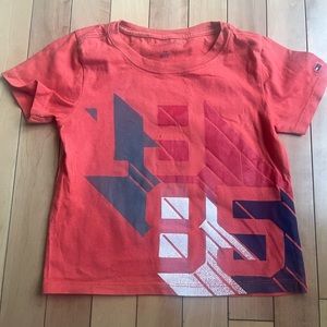Tommy Hilfiger tee 3T